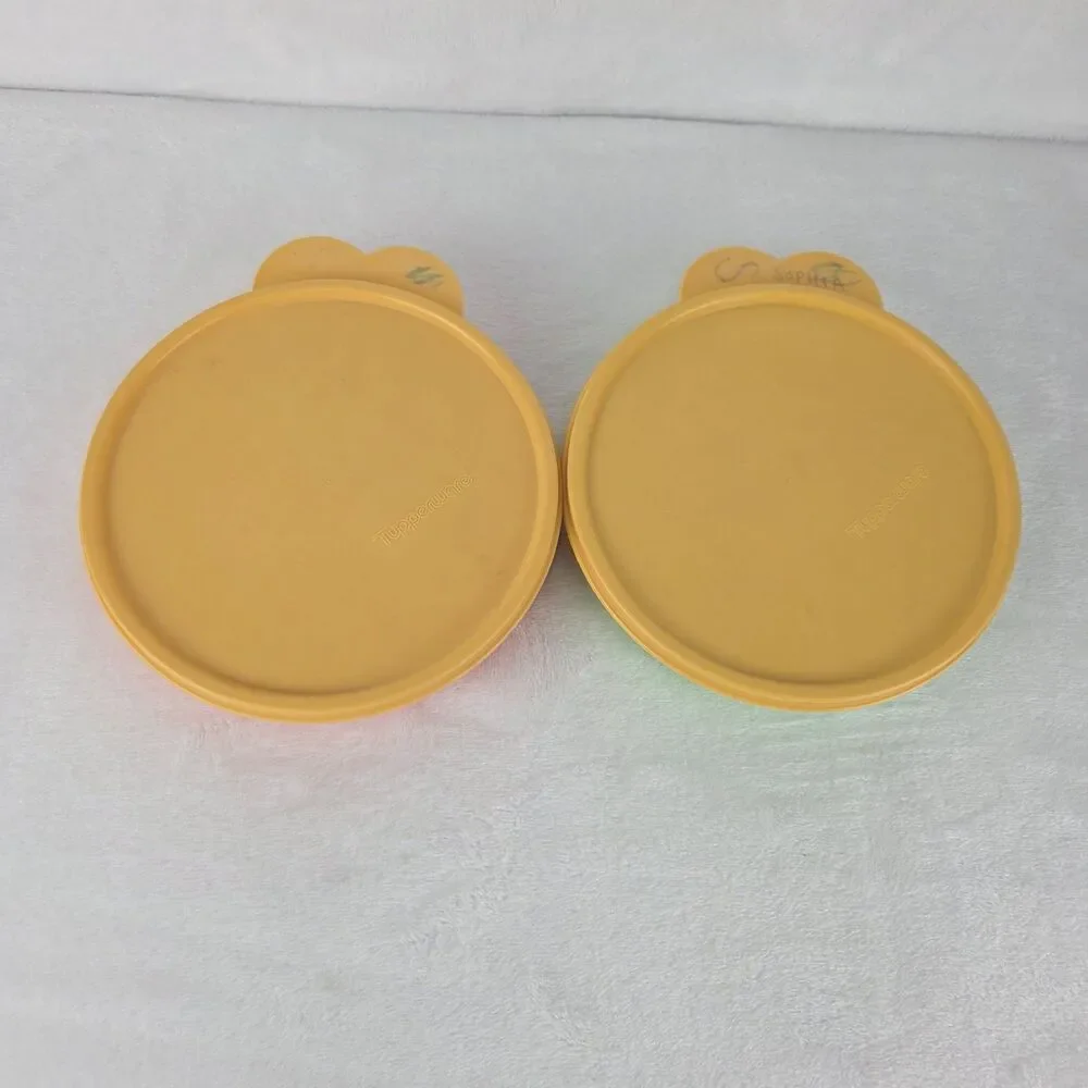 Vintage Tupperware Munchkids Divided Snack Plates With‎ Lids Set Of 2 2552A